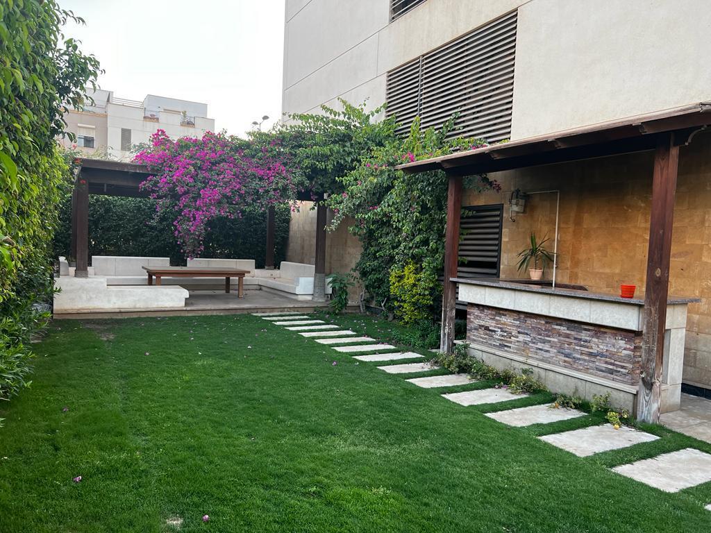 Apartment at Beverly Hills | Forsa Property