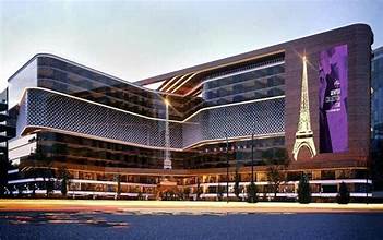 Retail at Paris Mall | Forsa Property