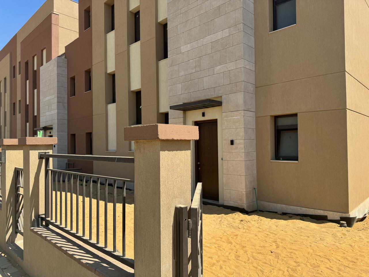 تاون هاوس at ديستريكت 5 | Forsa Property