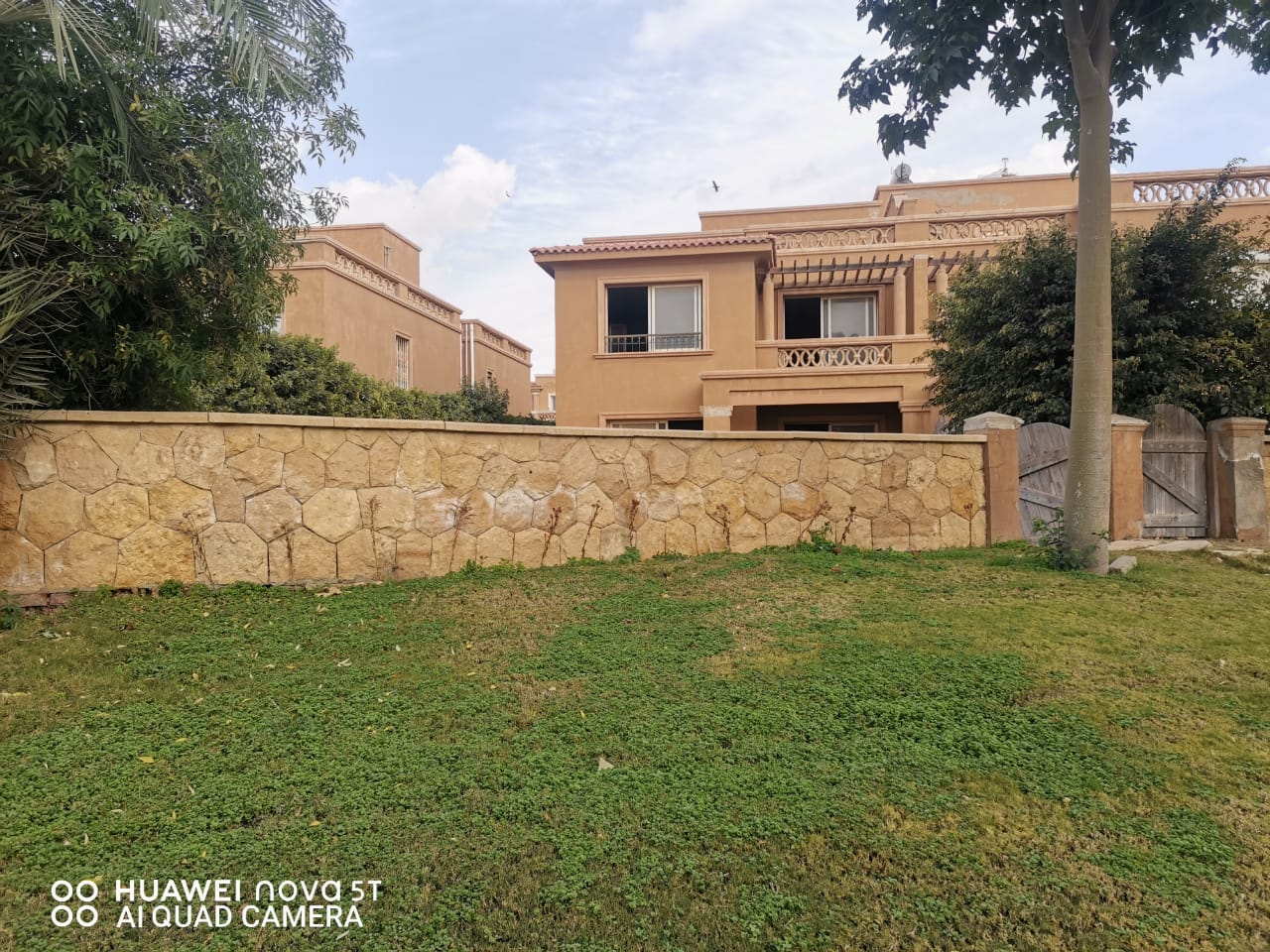 Twin House at Bellagio | Forsa Property